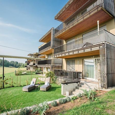 Wohnen Im Wein Apartment Ehrenhausen Bagian luar foto