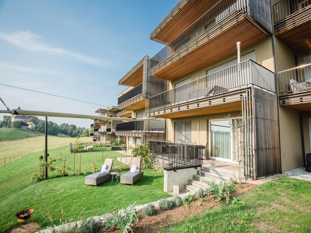 Wohnen Im Wein Apartment Ehrenhausen Bagian luar foto